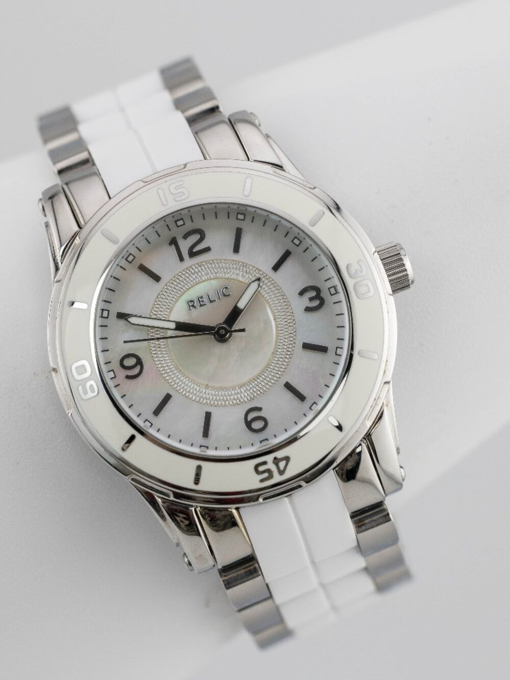 Relic ZR11883 Three-Hand Quartz Analog Women's Watch New Battery